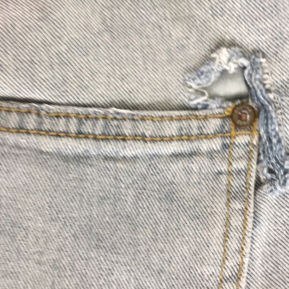 Free People Distressed Denim Shorts Size 24 - Picture 5 of 8